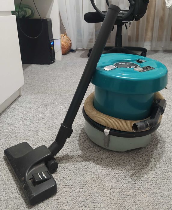 Пылесос Урал ПНВ-600 (600 Вт)