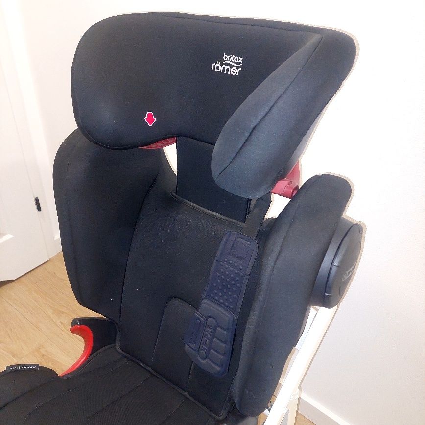 Britax Romer fotelik samochodowy Kidfix II XP Sict Black Series Cosmos