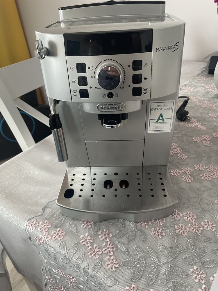 Ekspres Delonghi Magnifica S