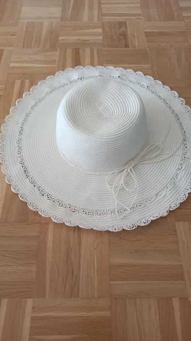 Letni kapelusz damski