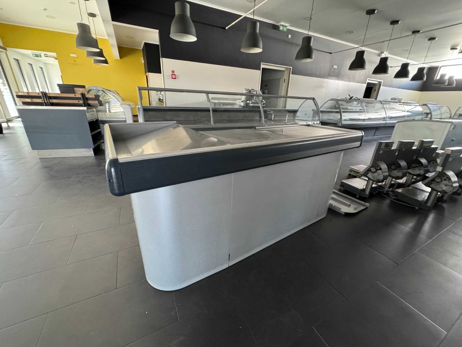 Conjunto de 2 Caixas de Supermercado - Usadas