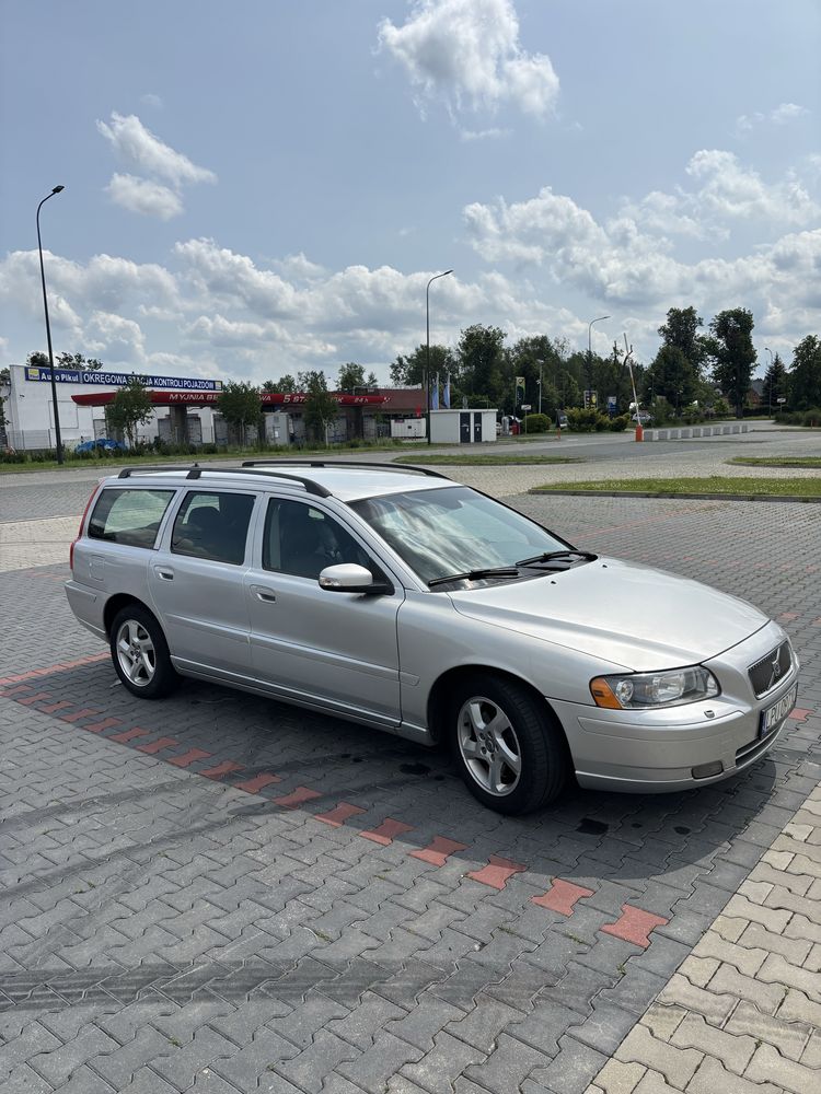 Volvo V70 2.0T 5 cylindrów 2007r