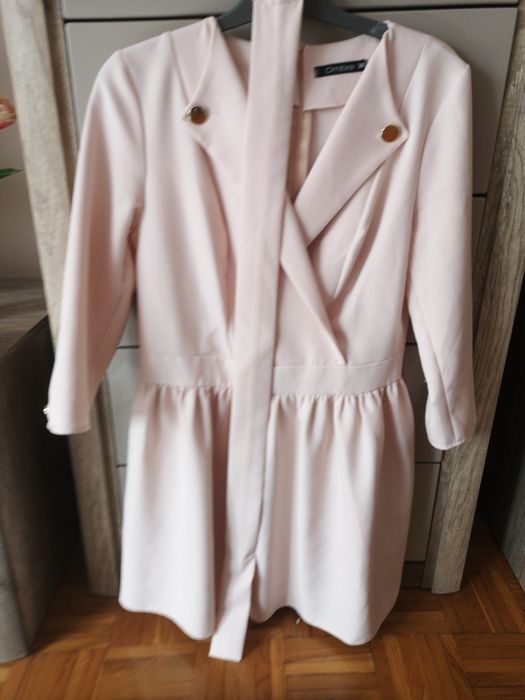 Sukienka beżowa r M