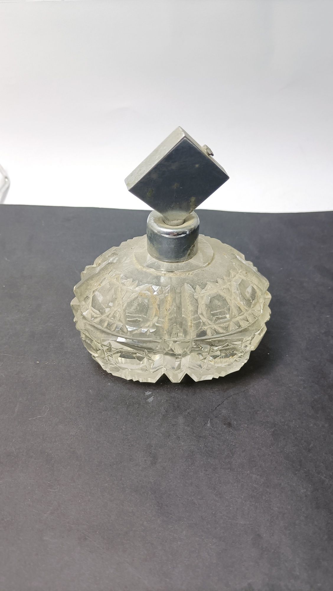 Bardzo stara kryształowa perfumeria flakon Art Deco na perfumy T32