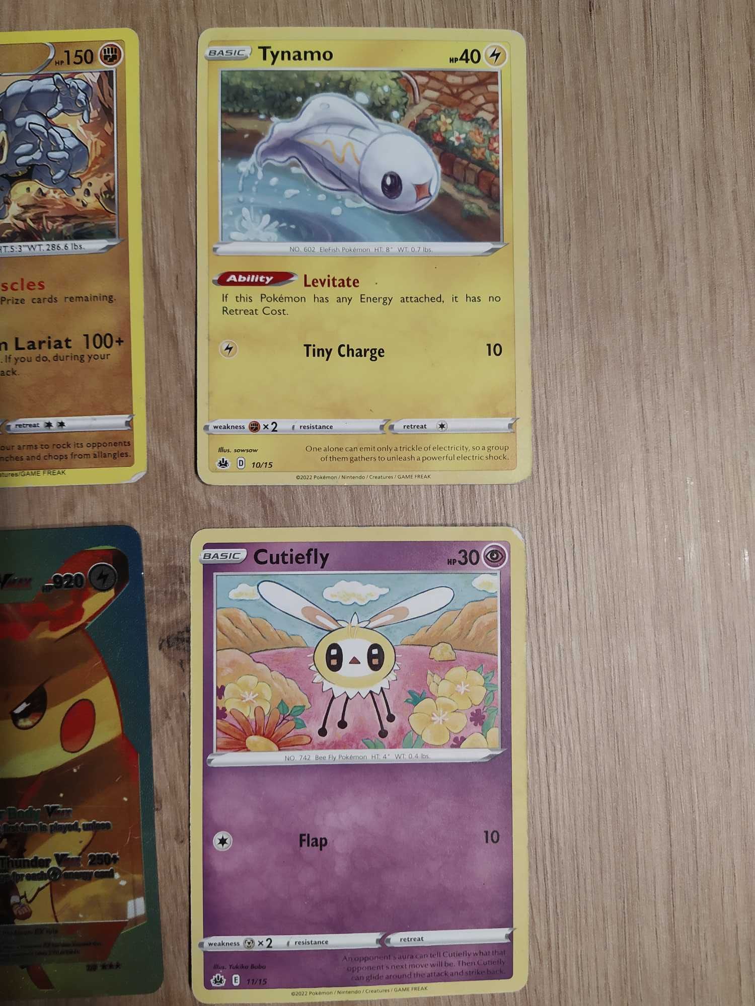 Karty Pokemon + pokedeks + naklejki