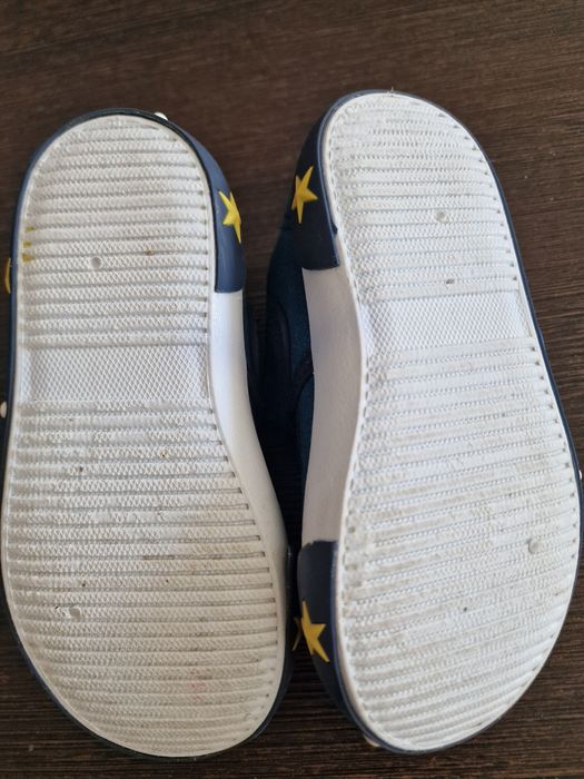 Buty, kapcie dziecięce Cool Club rozm 25