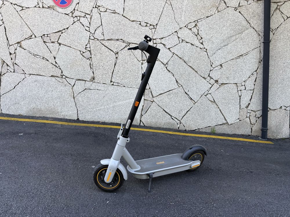 ## 2- Trotinete Ninebot G30 LEII 37 km/h ##