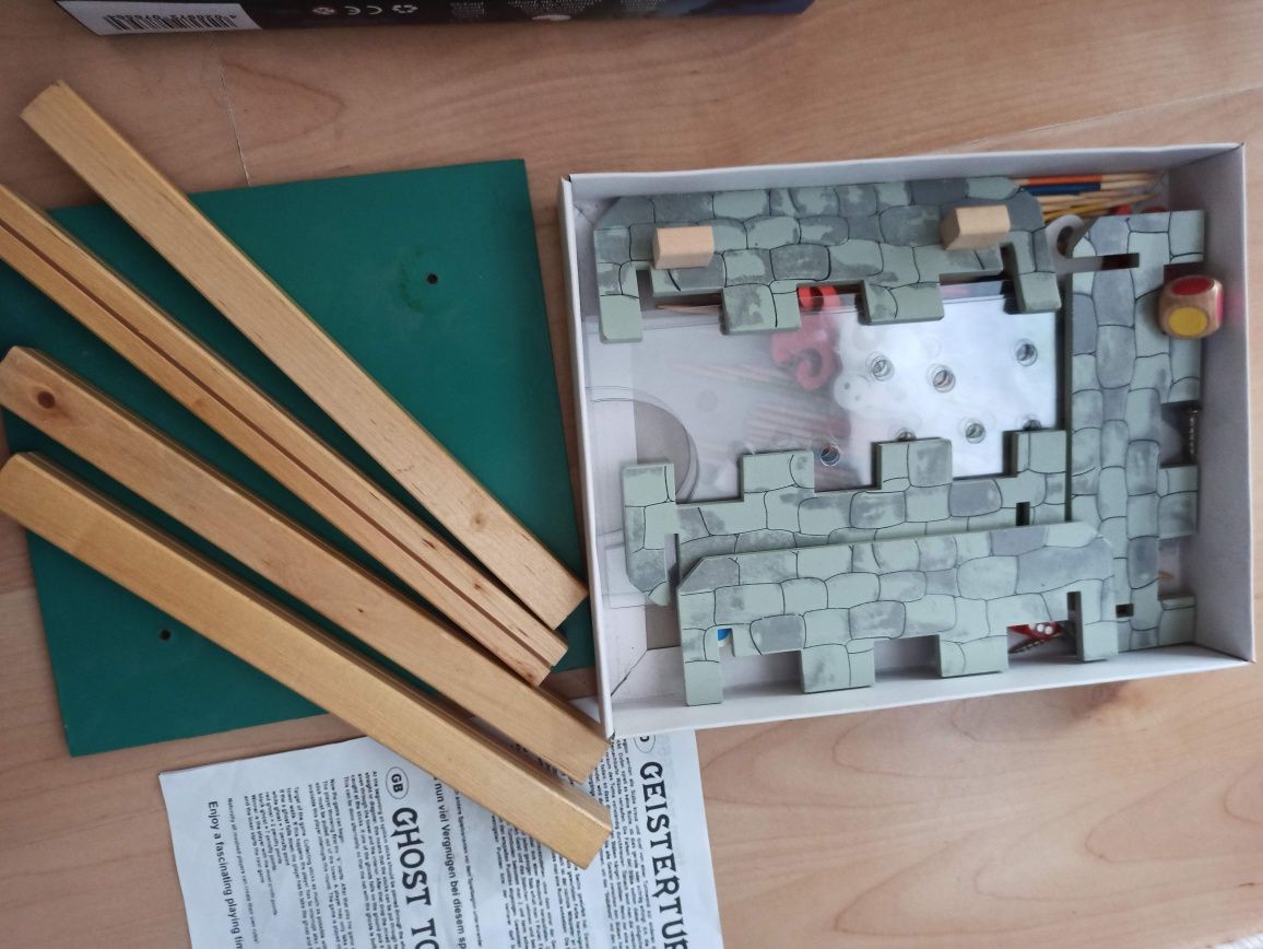 Gra planszowa wieża duchów/ Ghost tower