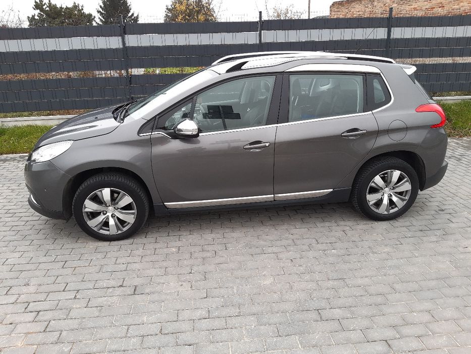 Peugeot 2008 1.6 eHdi manual 6 biegów półskóra navi klimatronik