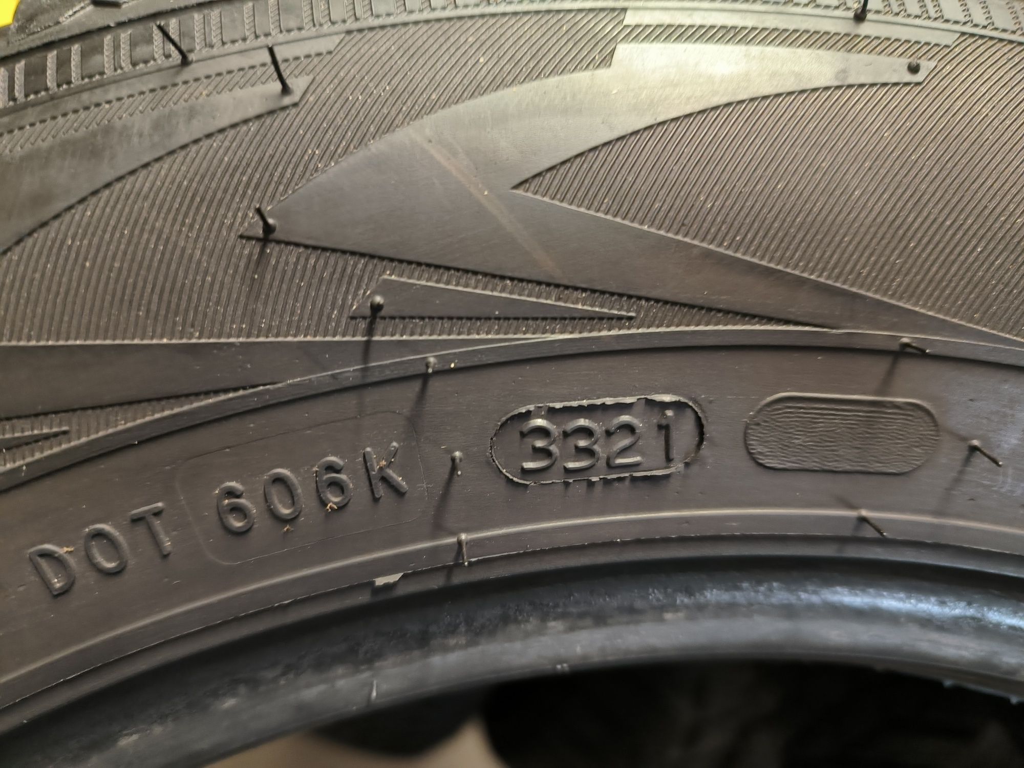 Opony Nokian 185/65/15 dot 3321 zima 7mm