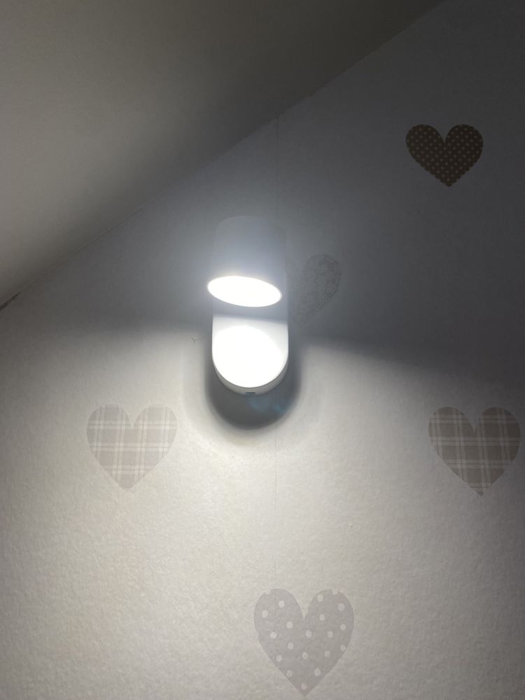 Lampki (kinkiety)