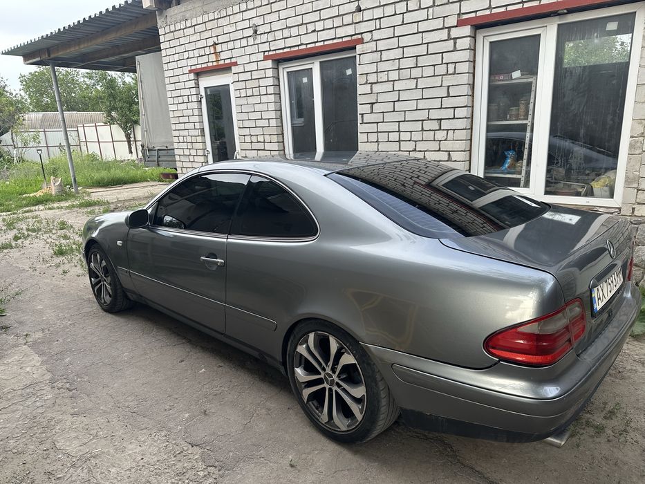 Mersedes clk w208