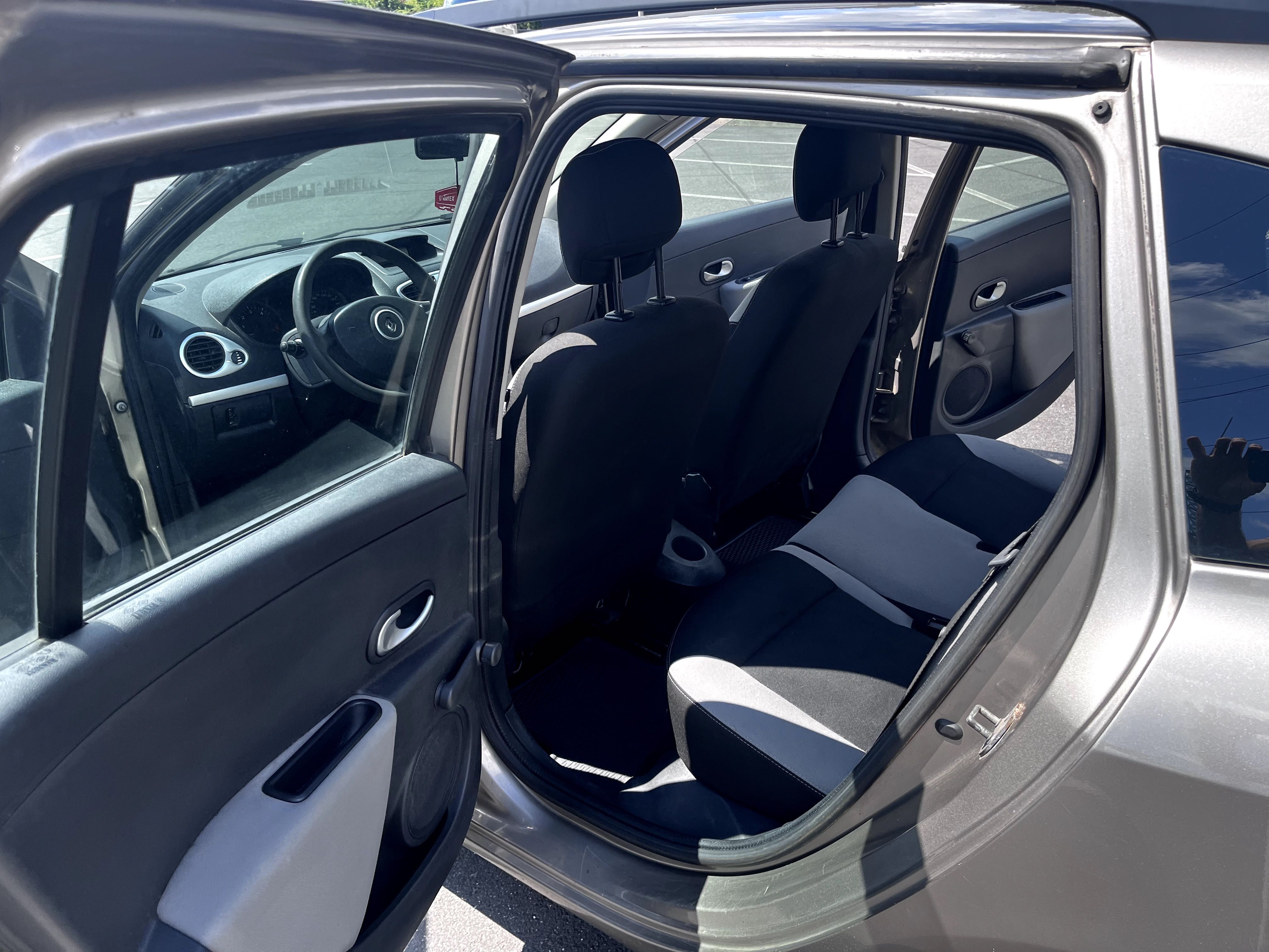 Renault Clio 2012 rok 1,5 tdi  przebieg 225000 tyś