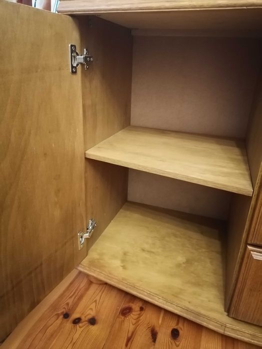 Komplet mebli drewnianych