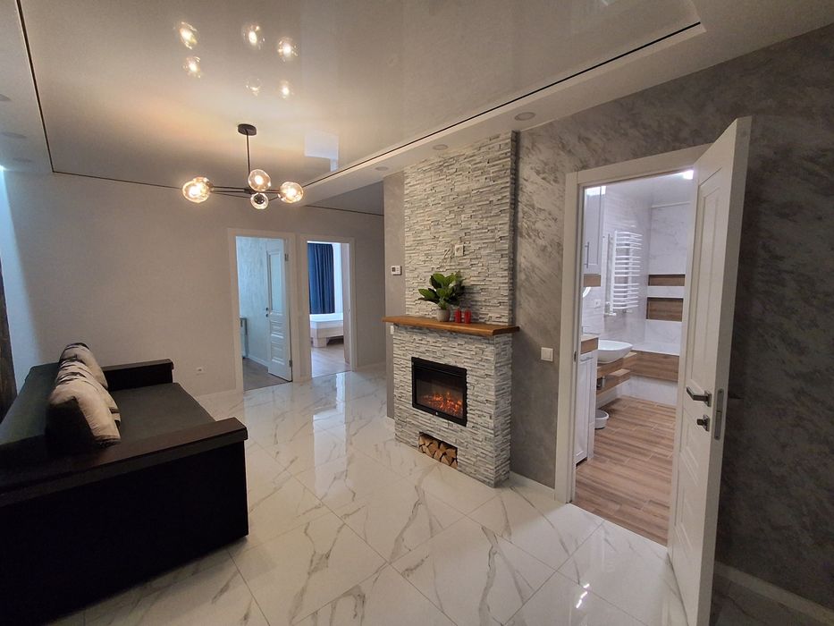 Оренда 2кім і кухня студія 2 пов/10 Київська