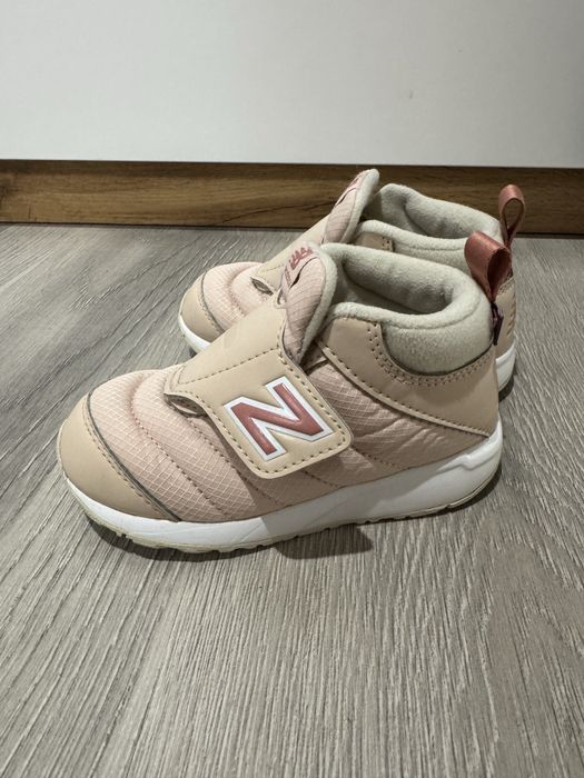 Черевики New balance cozy 26 р