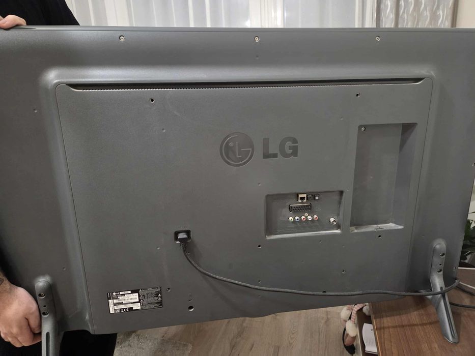 Telewizor LG 47LB5700 47 cali