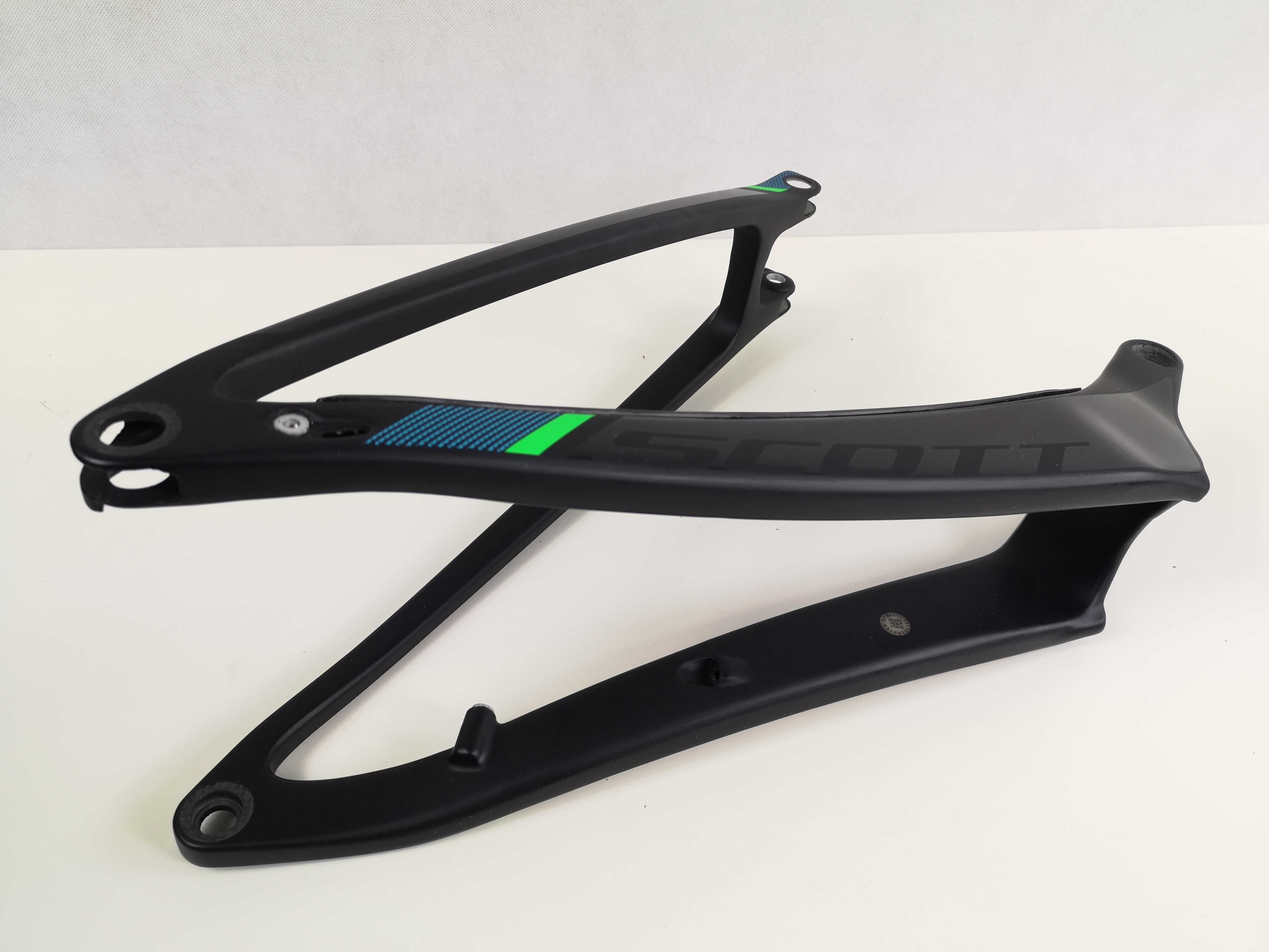 Nowy tylny wahacz SCOTT SPARK RC 700 ultimate carbon