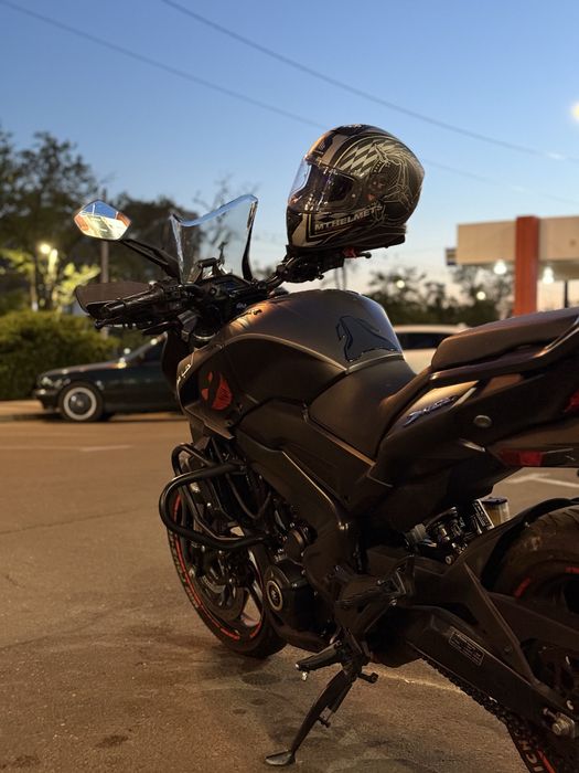 Bajaj dominar 400