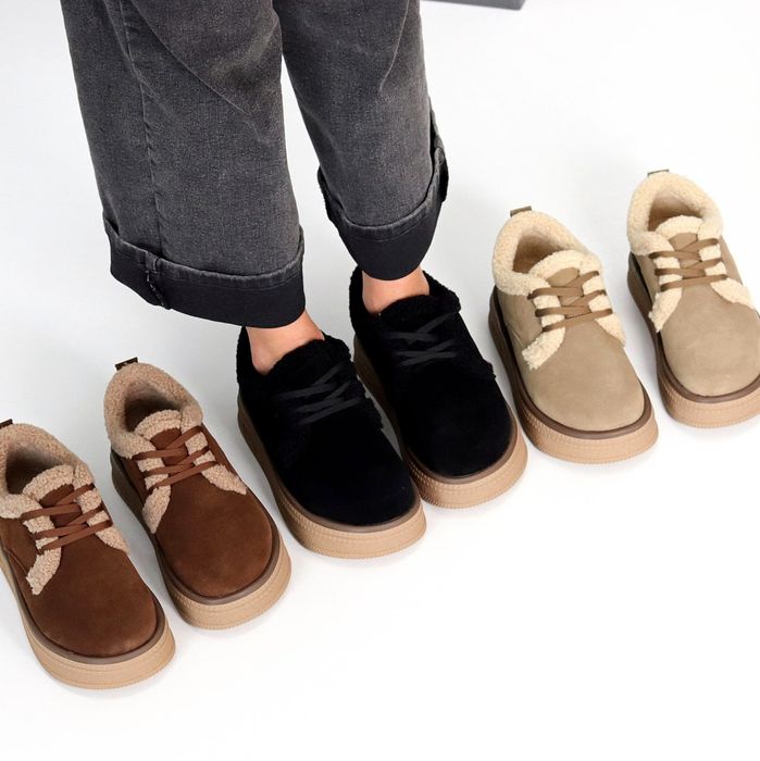 Жіночі шкіряні зимові черевики автоледі в кольорах