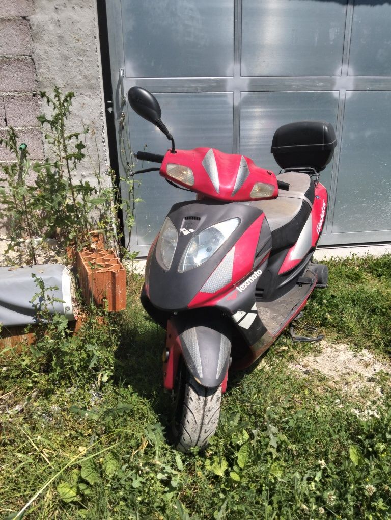 Vendo scooter sem documentos