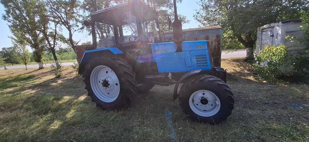 Трактор МТЗ - 892