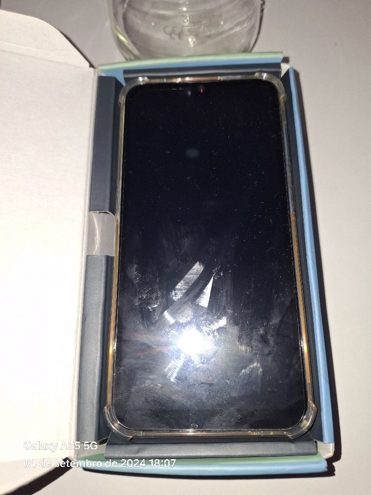 Smartphones G33.