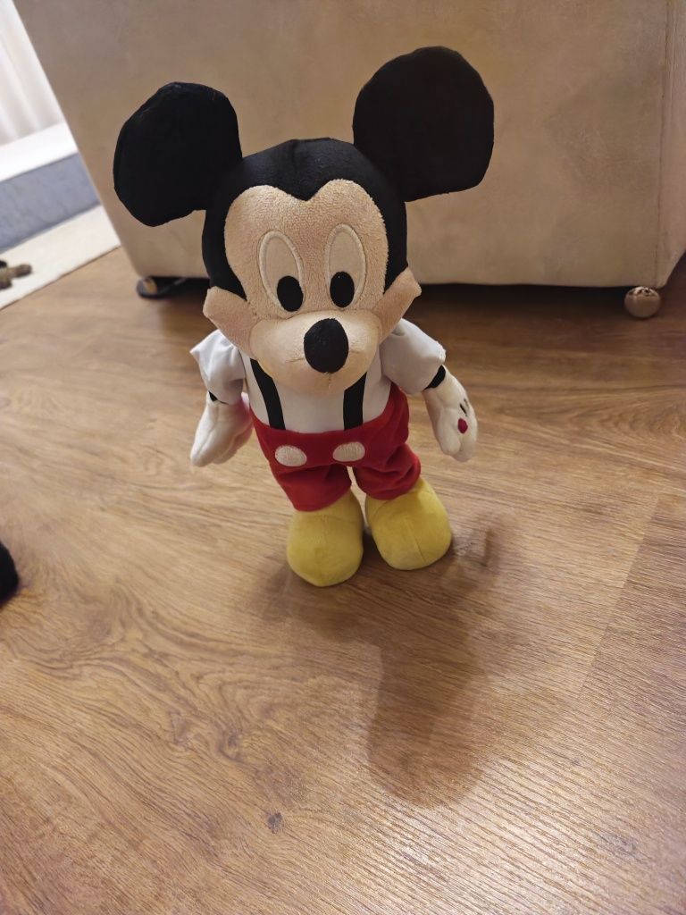 Coleção bonecos Mickey + outros peluches