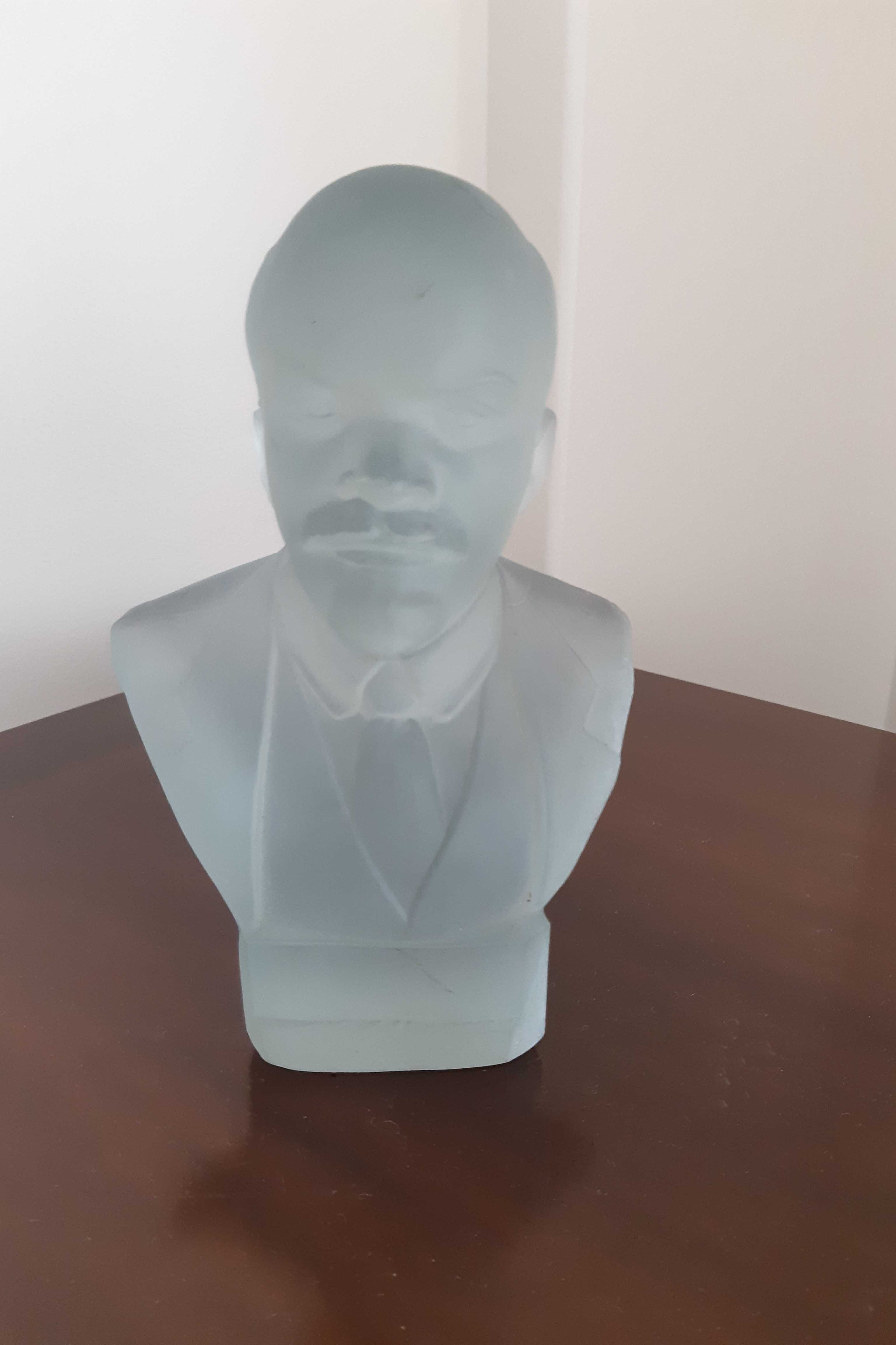 Busto de Lenine em Vidro Fosco Vintage