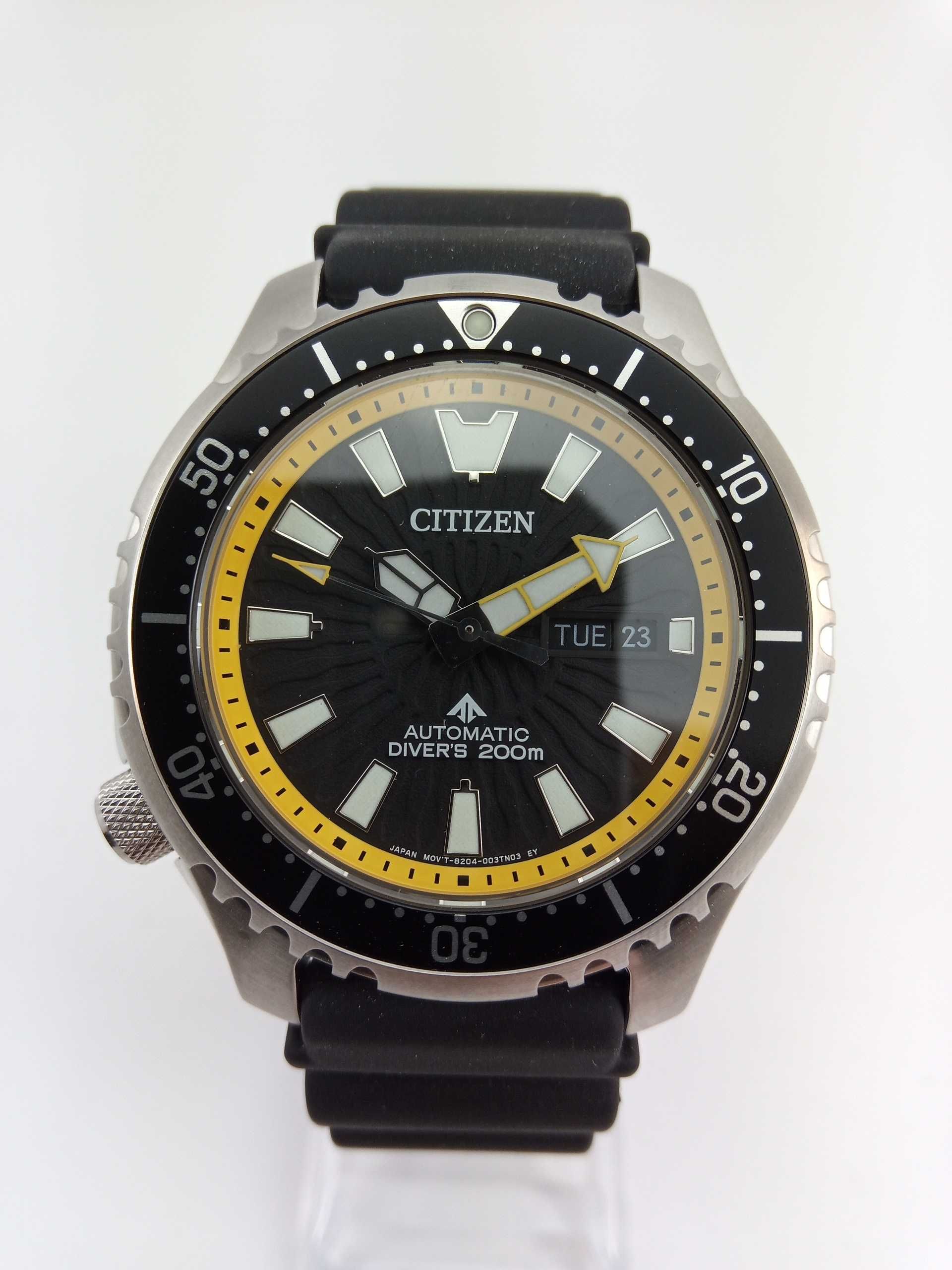 Японские мужские 200м дайверы. Часы Citizen NY0130-08E Механика сапфир