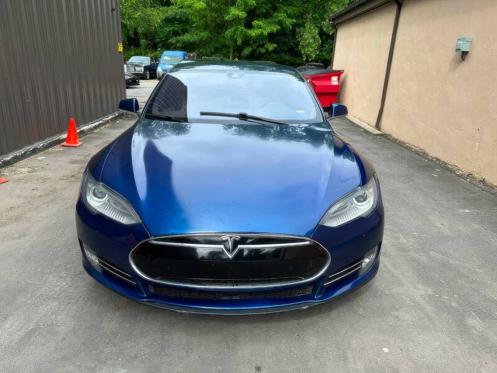 2015 Tesla Model S 85D