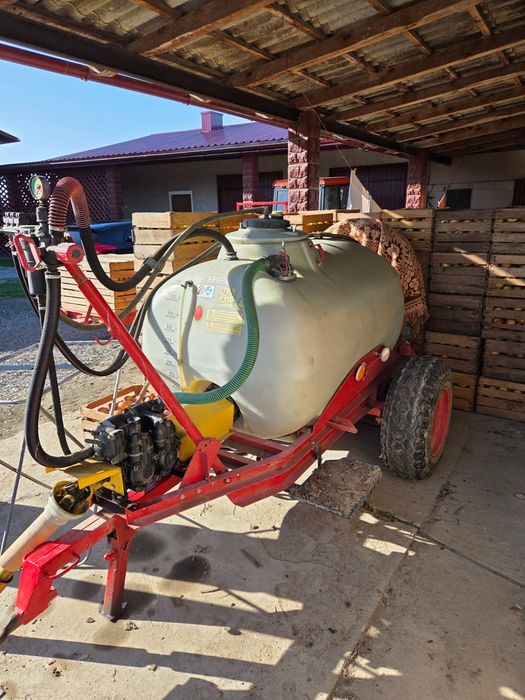 Opryskiwacz sadowniczy Pilmet 1000l po remoncie