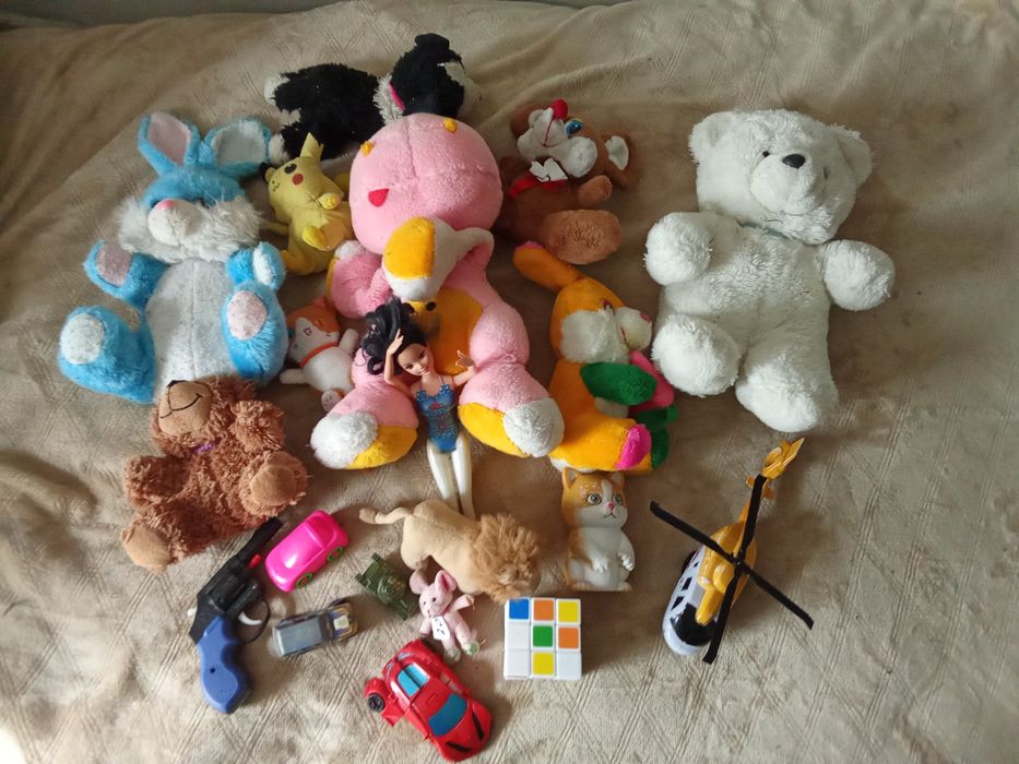 Продам недорого м'ягкі іграшки