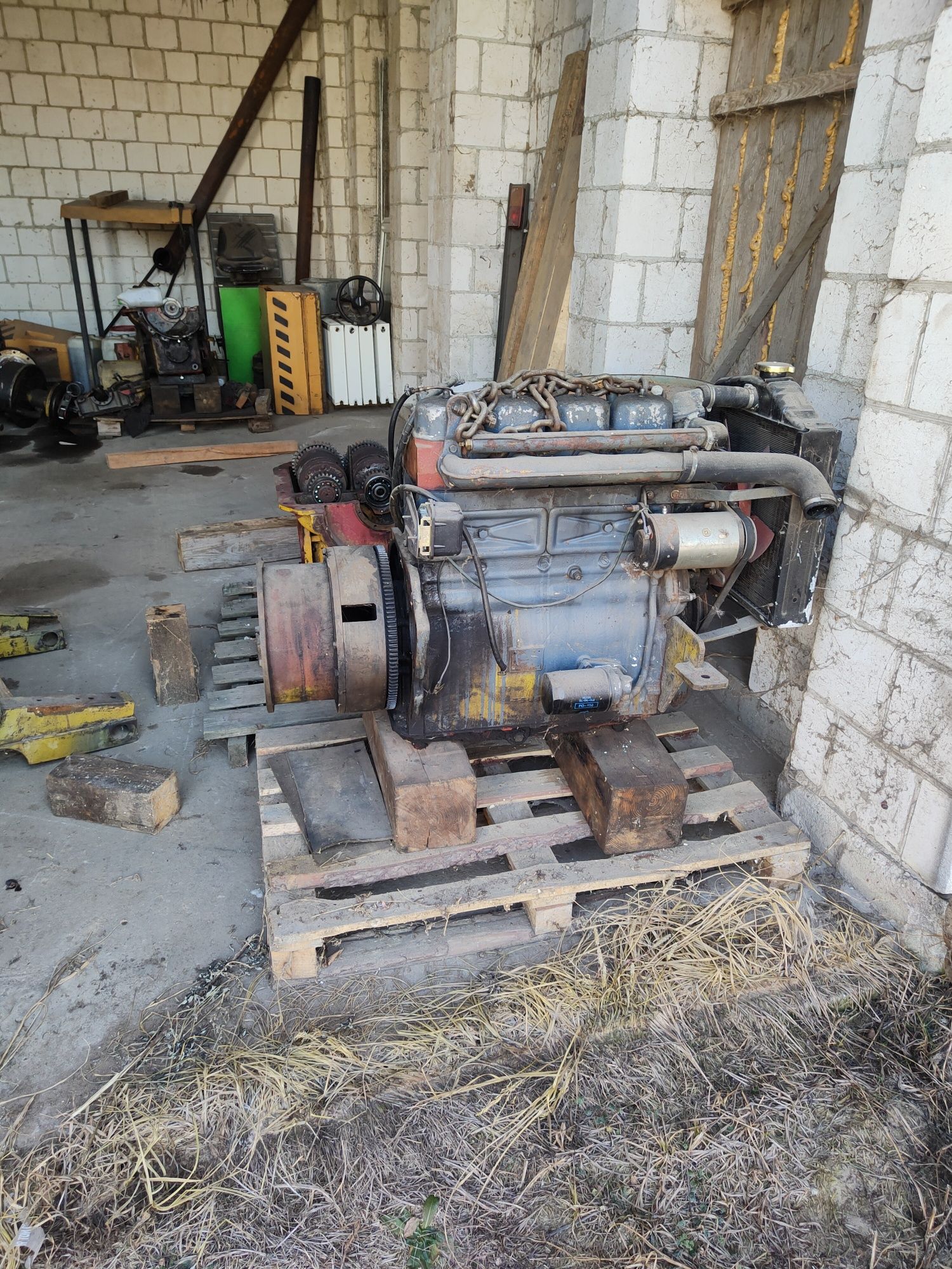 Sprzedam wózek widłowy terenowy GPW 200t