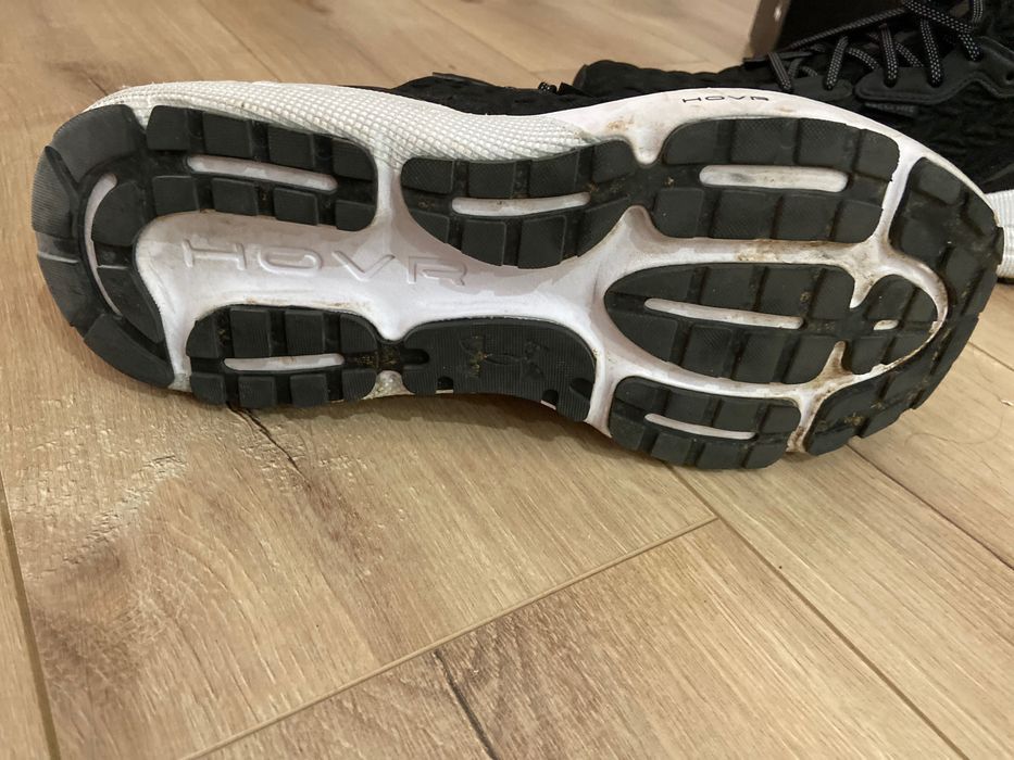 Vendo ténis Under Armour 45