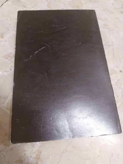 A defesa acusa. Coleção resistência