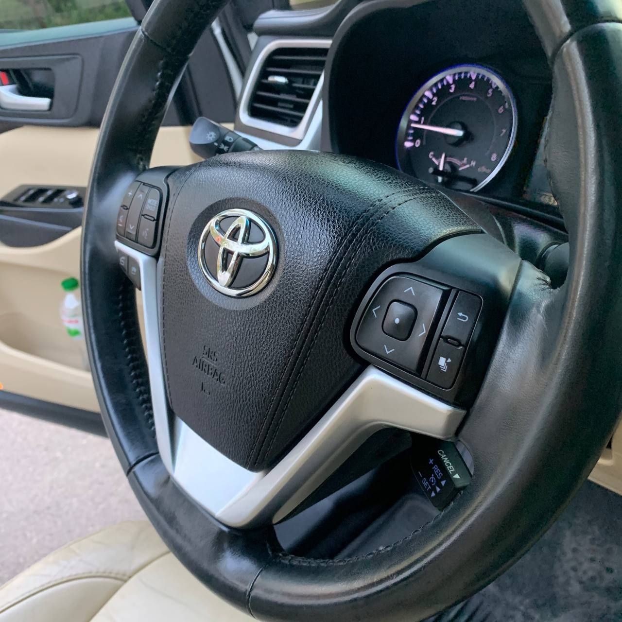 Toyota Highlander XLE 2016 3.5