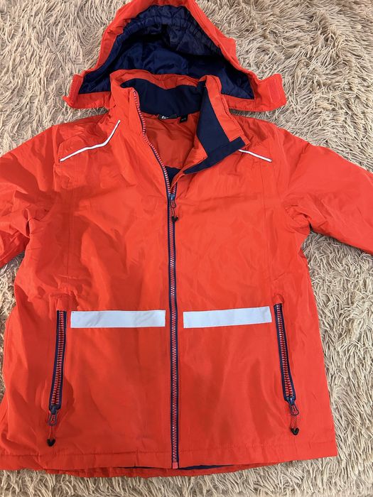 Продам куртку на хлопчика 146-152 розмір