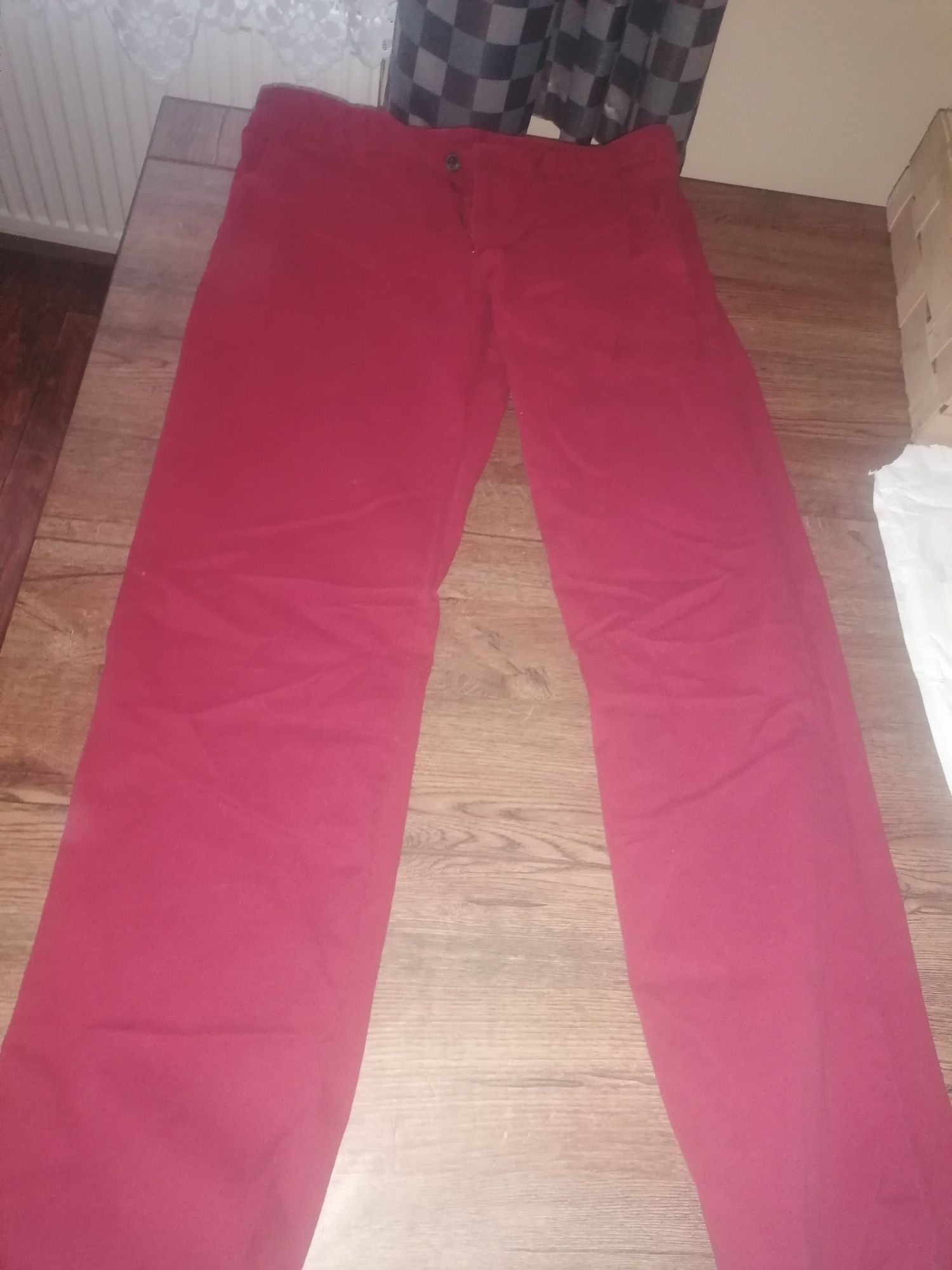 Spodnie męskie czerwone