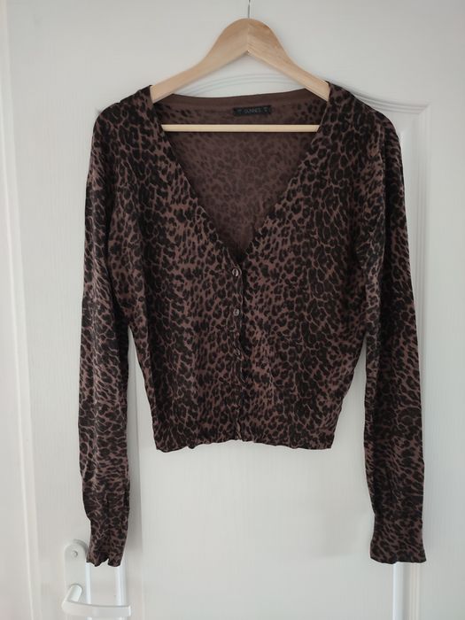 Sweterek w panterkę