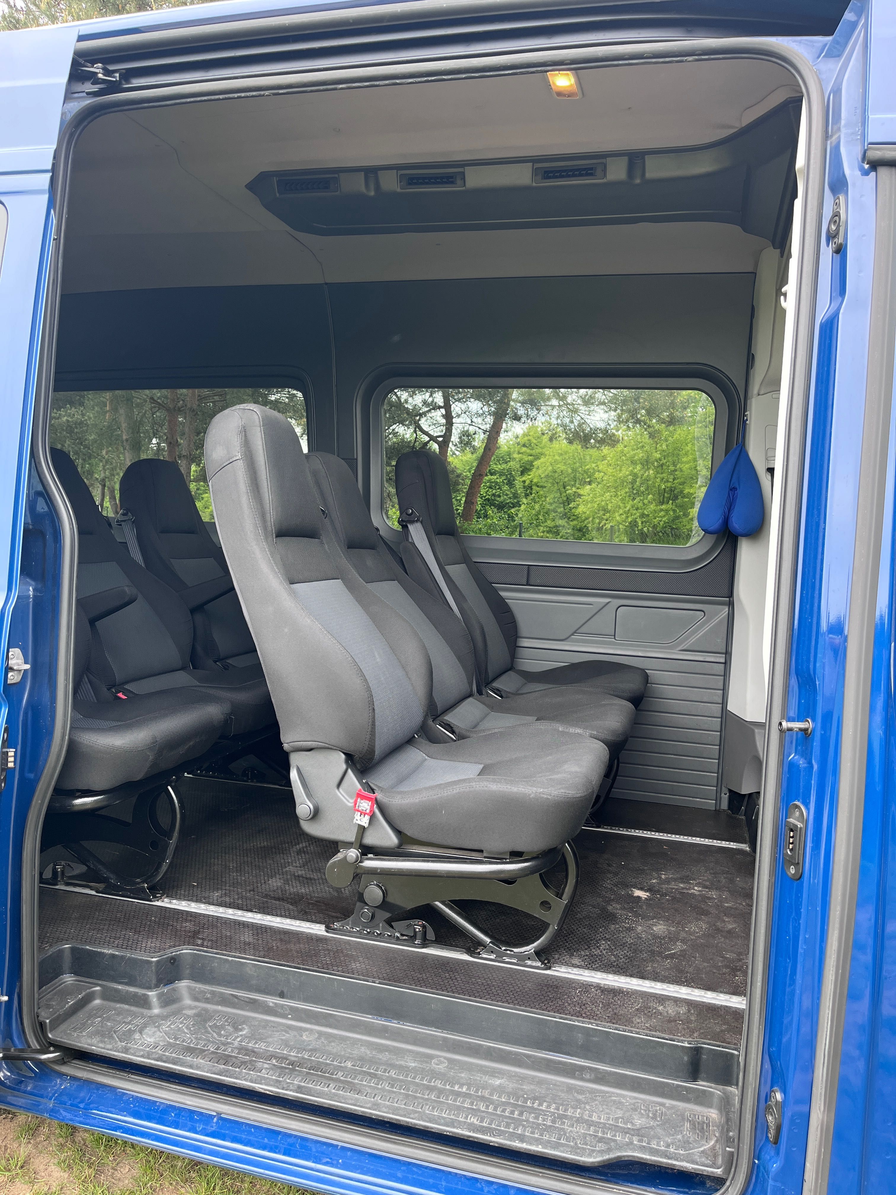 Crafter 2.0Tdi man 9 osobowy osób jak Sprinter Transit Trafic Ducato