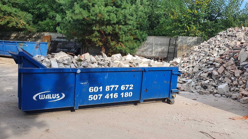 Wywóz gruz Kontener kp5 kp7 Sprzątanie posesji Rozbiórki Gruz na drogę