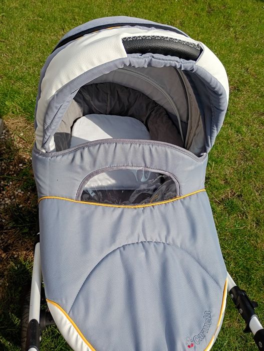 Sprzedam wózek 2w1 camarelo