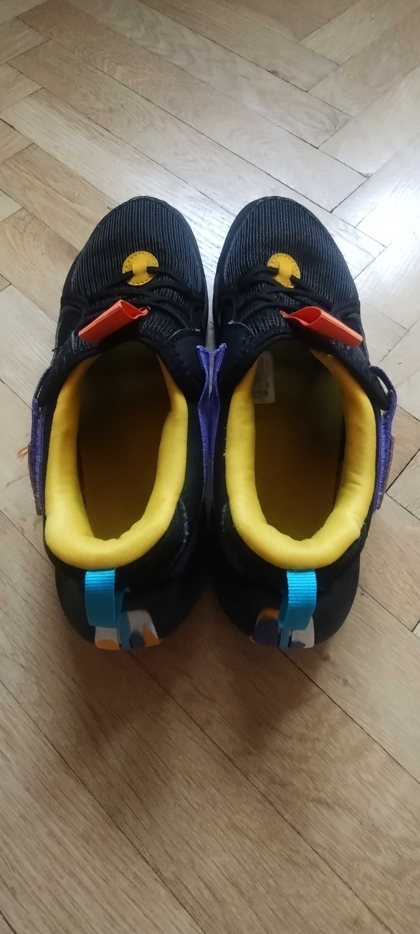 Buty letnie z siateczką r 39 dziecięce