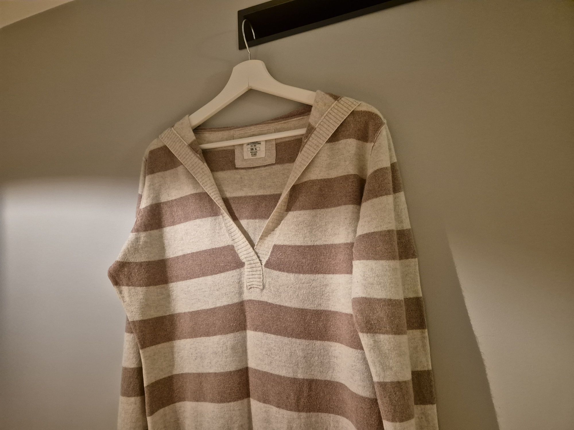 Sweter wełniany XL H&M sweterek z kapturem w pasy beżowy swetr bluzka