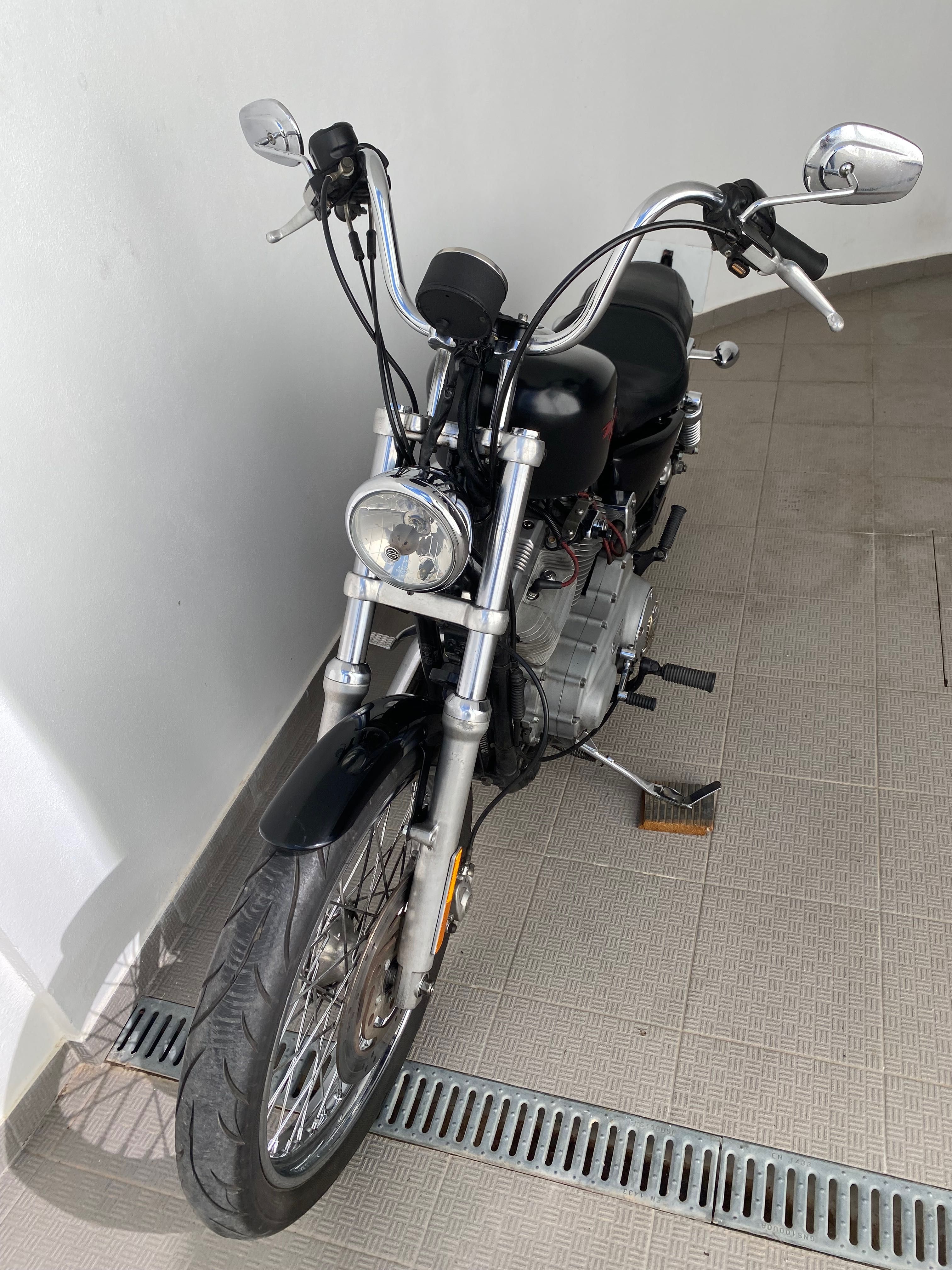 Harley Davidson Sportster 883 (look 72) 2005