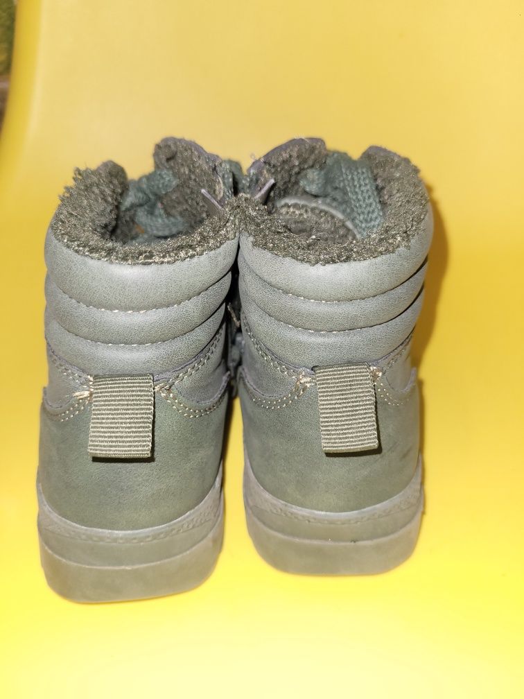 Buty zimowe. Ocieplane. R.31 Reserved 2pary
