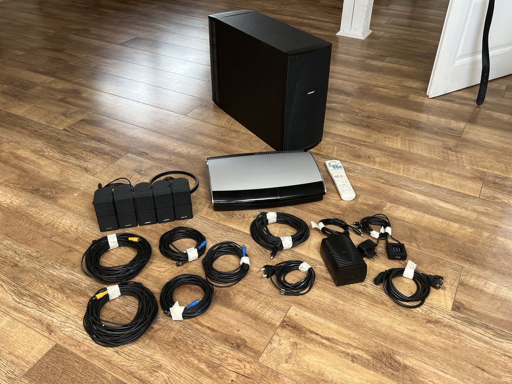 Kino domowe 5.1 Bose Lifestyle 48, media center, subwoofer, kable.