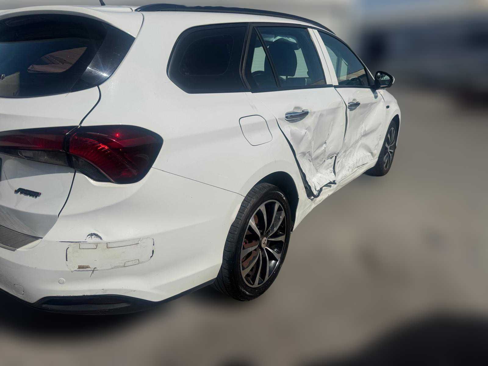 Fiat Tipo 1.4 GPL SW de 2018 Salvado