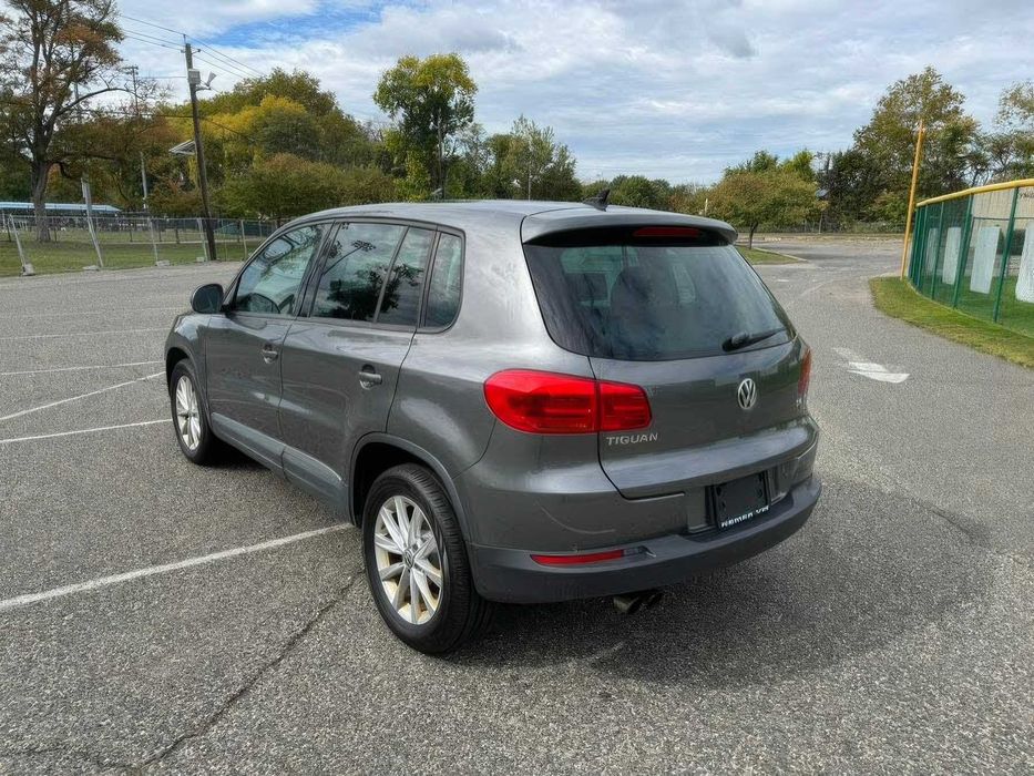 Volkswagen Tiguan SE 4Motion      2014